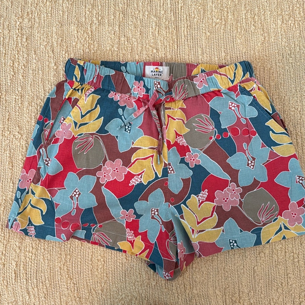 Marine Layer floral elastic/drawstring waist shorts. Size small